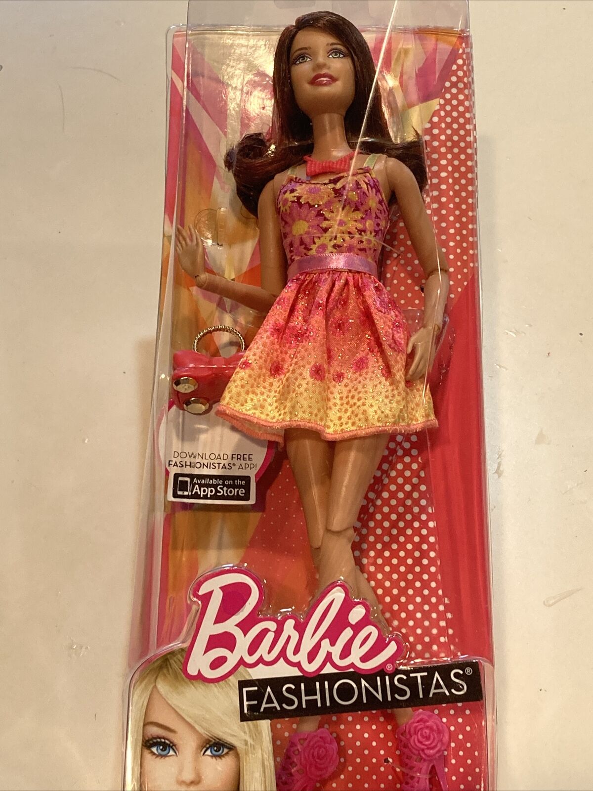 Barbie Fashionistas Teresa Articulated Brunette Doll # X7871 New 2012 Htf