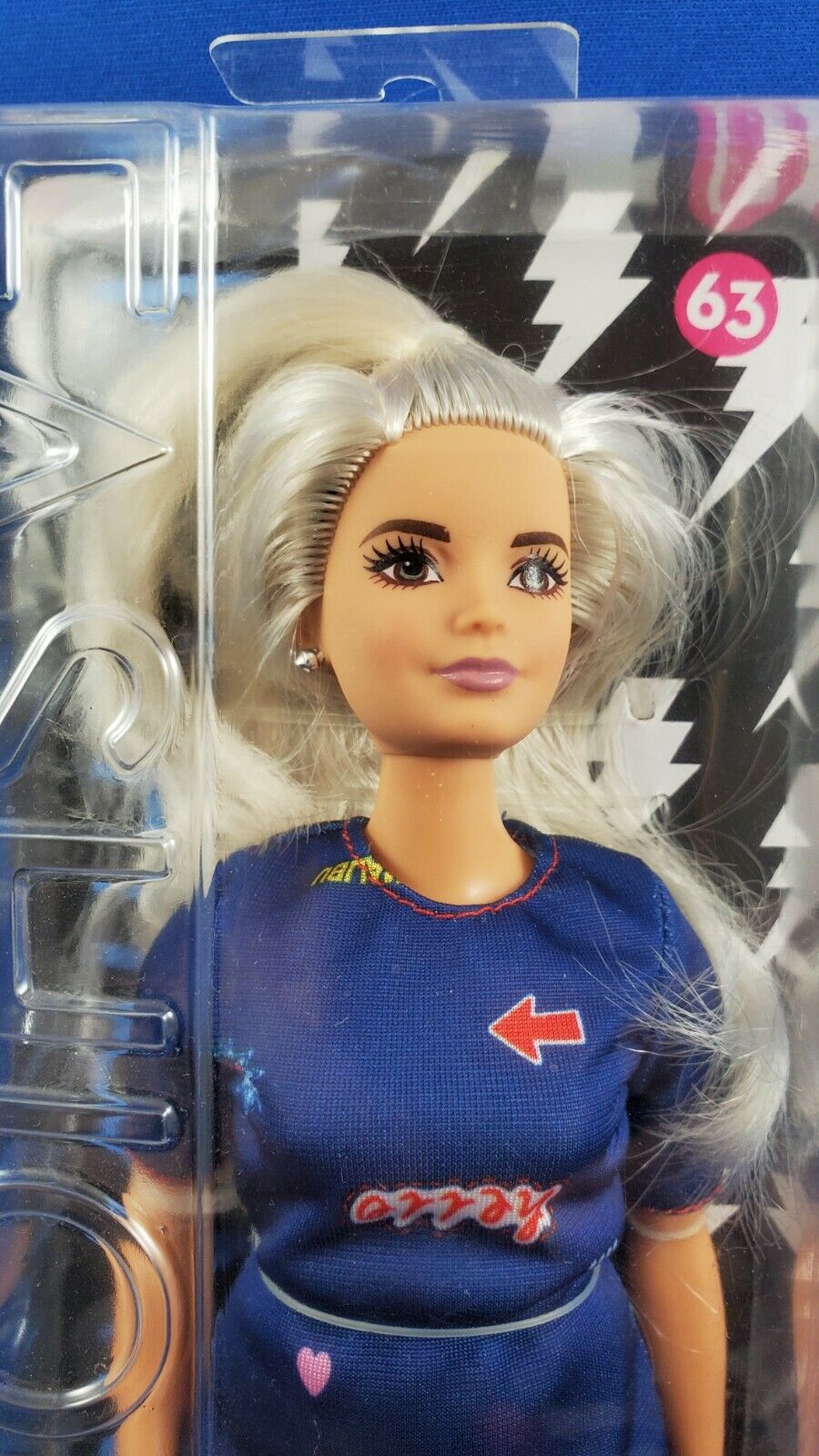 Fashionista Blonde Curvy Barbie Nrfb - Us Sales Only!