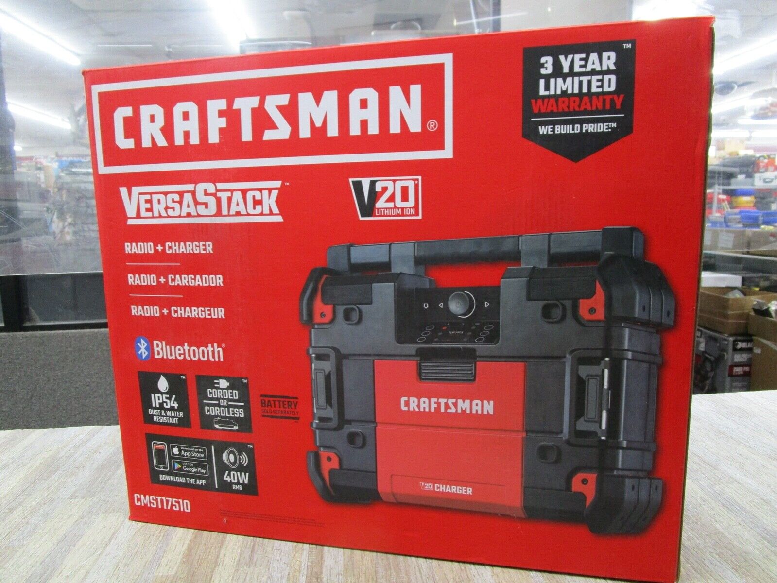 Crafstman Cmst17510 Versa Stack Radio And Charger With Blue Tooth Corded